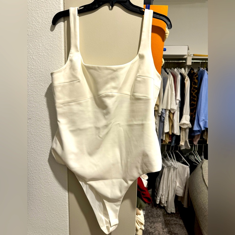 Zara White Scoop Neck Stretch Bodysuit